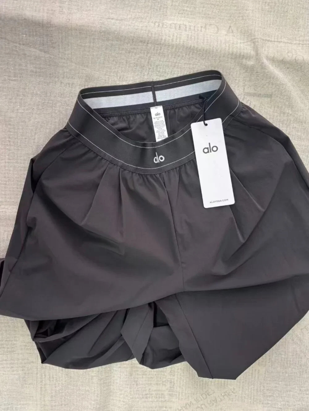 🌙ALO Yoga Leg-Lengthening Suit Pants Dark Gray🌙 30-inch Regular